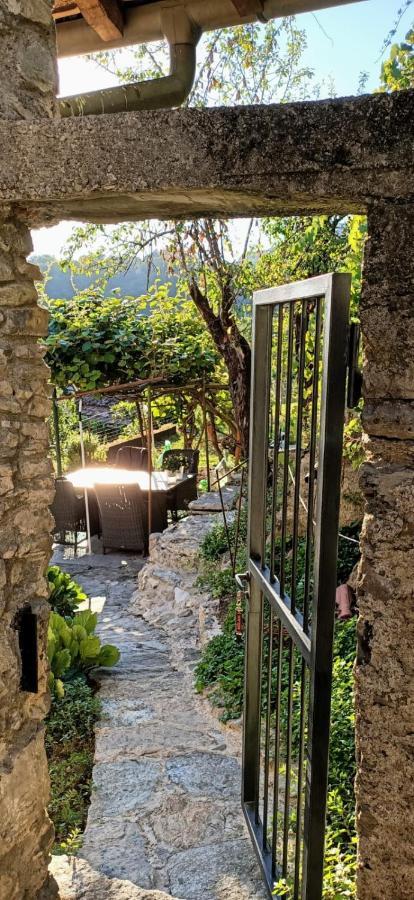 Rustico Lago Di Como B&B Barna Bagian luar foto