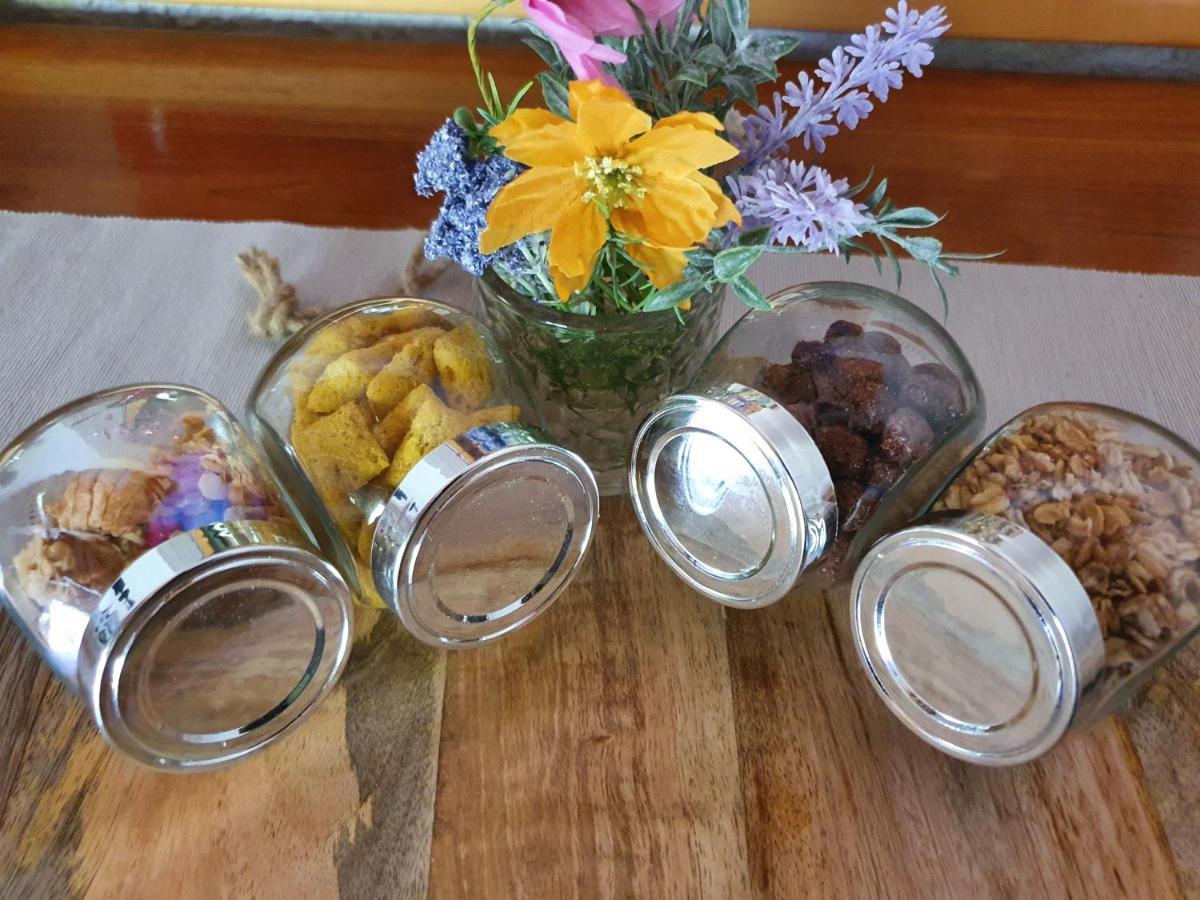 Rustico Lago Di Como B&B Barna Bagian luar foto