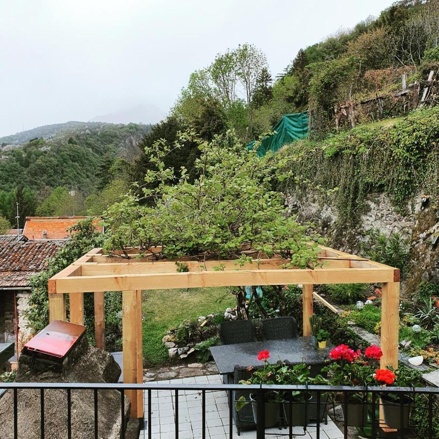 Rustico Lago Di Como B&B Barna Bagian luar foto