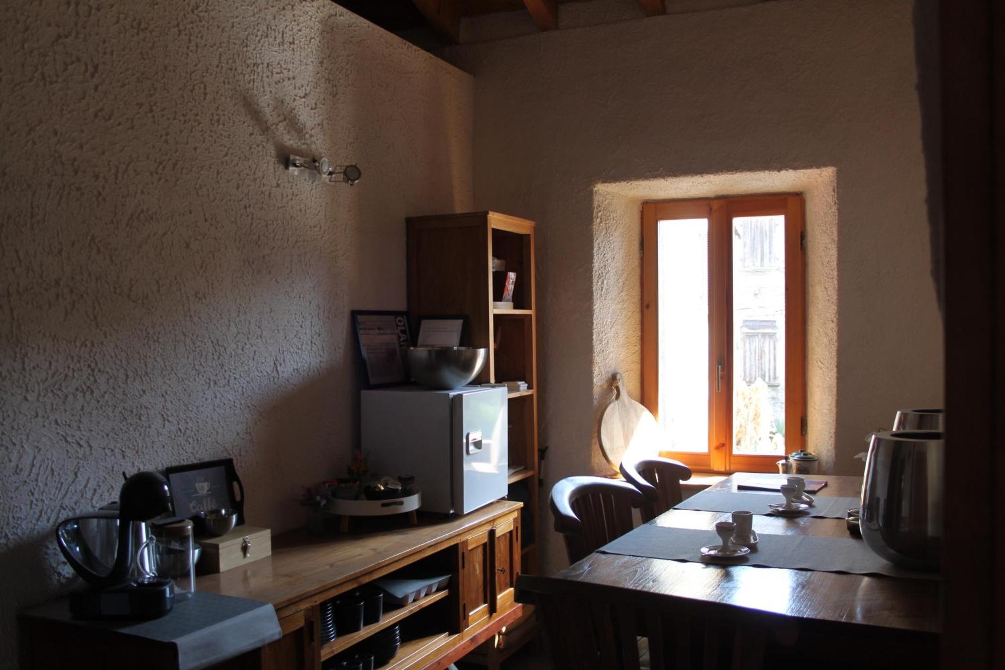 Rustico Lago Di Como B&B Barna Bagian luar foto